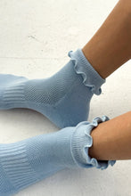 Load image into Gallery viewer, LE BON SHOPPE RUFFLED HUGGER CREW SOCKS - PERIWINKLE / RED
