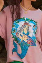 Load image into Gallery viewer, SABBI THE VERY OVERSIZED RESTING BEACH FACE TEE - MAUVE
