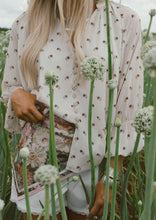 Load image into Gallery viewer, FAR MER. By Whitney ROSE PRICK BLOUSE
