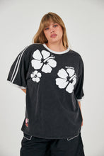 Load image into Gallery viewer, SABBI THE HIBISCUS TEE - WASHED BLACK
