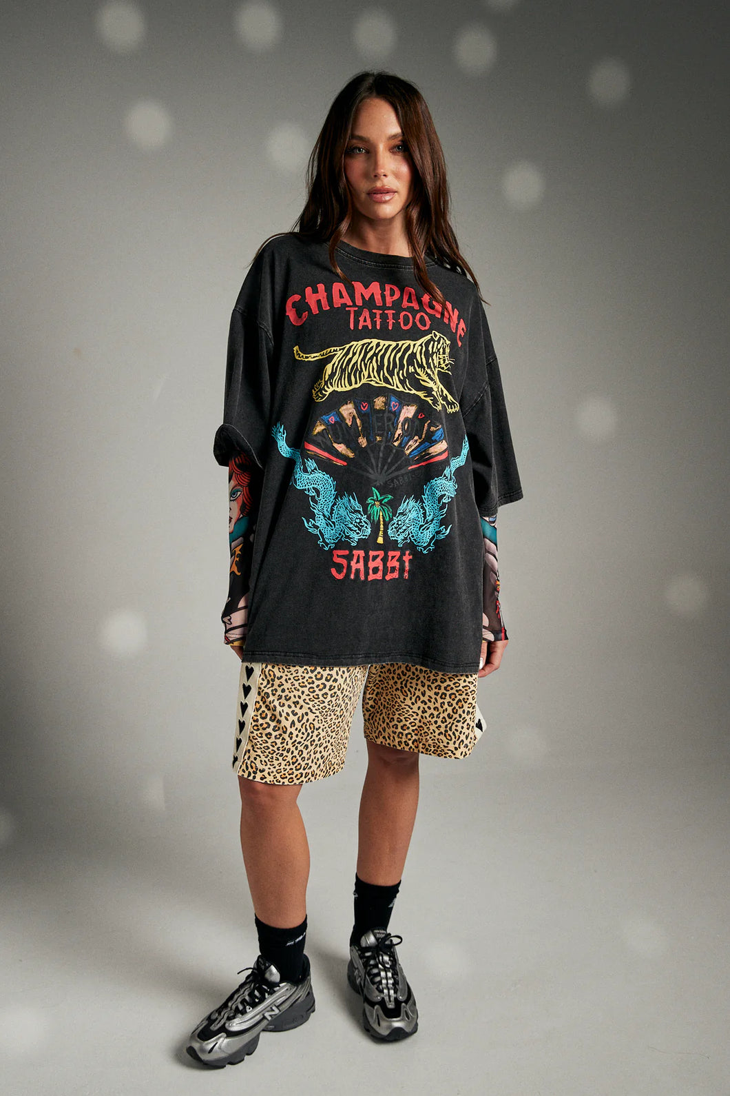 SABBI CHAMPANGE TATTOO TEE - BLACK