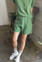 Load image into Gallery viewer, FLARED BASKETBALL SHORTS - BASIL
