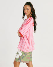 Load image into Gallery viewer, SABBI THE MAI TAI TEE - PINK
