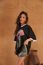 Load image into Gallery viewer, SABBI THE VERY OVERSIZED LUCKY MERMAID TEE -BLACK
