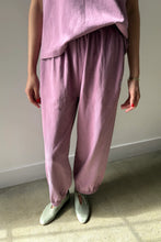 Load image into Gallery viewer, LE BON SHOPPE BALLOON PANTS - DUSTY LILAC
