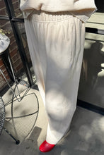 Load image into Gallery viewer, LE BON SHOPPE BARE PANTS - NATUREL
