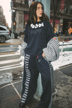 Load image into Gallery viewer, SABBI THE BE HAPPY TEE - BLACK
