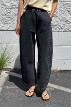 Load image into Gallery viewer, LE BON SHOPPE - ARC PANTS BLACK DENIM
