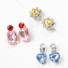 Load image into Gallery viewer, SUPER SMALLS DINNER &amp; A MOVIE CLIP-ON EARRING SET
