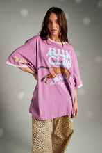 Load image into Gallery viewer, SABBI THE VERY OVERSIZED RUN CLUB TEE - PINK
