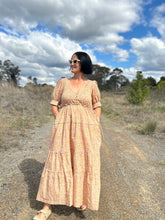 Load image into Gallery viewer, Oak Meadow Ulla Dress in Lilia Flower
