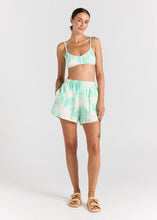 Load image into Gallery viewer, Palms 100% Linen Slit Short - Mint
