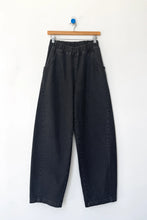 Load image into Gallery viewer, LE BON SHOPPE LONG ARC PANTS - BLACK DENIM
