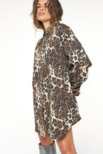 Load image into Gallery viewer, La Bohème Girls Clyde Shirt Leopard Denim
