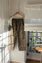 Load image into Gallery viewer, LE BON SHOPPE - ARC PANTS LEOPARD
