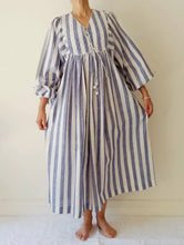 Load image into Gallery viewer, Nirvana Dress
