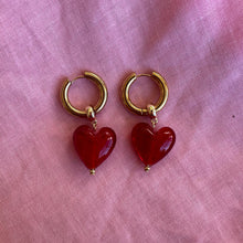 Load image into Gallery viewer, ALLEE GLASS HEART HOOPS // RED
