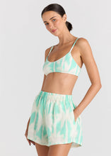 Load image into Gallery viewer, Palms 100% Linen Slit Short - Mint
