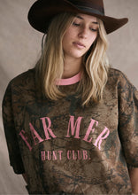 Load image into Gallery viewer, FAR MER. By Whitney HUNT CLUB TEE
