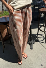 Load image into Gallery viewer, LE BON SHOPPE - ARC PANTS CINNAMON GINGHAM
