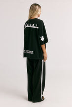 Load image into Gallery viewer, SABBI THE VERY OVERSIZED MARGIE TEE - BLACK
