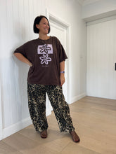 Load image into Gallery viewer, Washed Leopard Printed Barrel Jean

