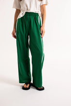 Load image into Gallery viewer, Linen Racer Pant - Green
