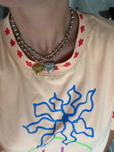 Load image into Gallery viewer, Heart Chain Necklace Gold

