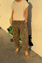 Load image into Gallery viewer, LE BON SHOPPE - ARC PANTS LEOPARD
