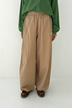 Load image into Gallery viewer, LE BON SHOPPE PARACHUTE PANTS - KHAKI
