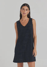 Load image into Gallery viewer, Mai Tai V Tunic Dress - Black
