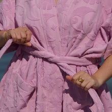 Load image into Gallery viewer, Solstice Lilac Towelling Robe
