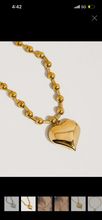 Load image into Gallery viewer, Heart Chain Necklace Gold
