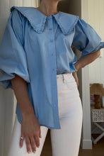Load image into Gallery viewer, Birdie Shirt - Sky Blue
