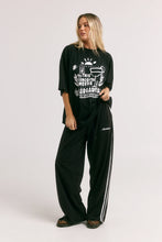 Load image into Gallery viewer, SABBI THE VERY OVERSIZED MARGIE TEE - BLACK
