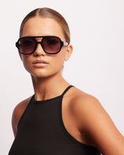 Load image into Gallery viewer, The Special - Black
