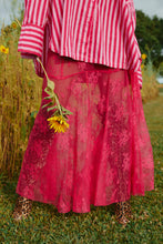 Load image into Gallery viewer, SABBI THE LACE MAXI SKIRT - PINK
