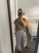 Load image into Gallery viewer, LE BON SHOPPE - ARC PANTS NAVY GINGHAM
