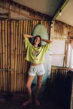 Load image into Gallery viewer, Ciao Ciao Vacation LUMUT VACATION CROP TEE
