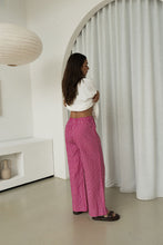 Load image into Gallery viewer, Bobbi Pant | Gingham Magenta

