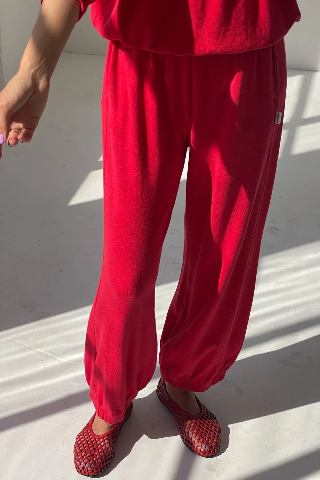 LE BON SHOPPE POINTELLE BALLOON PANTS - RED APPLE