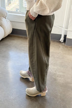 Load image into Gallery viewer, LE BON SHOPPE - ARC PANTS OLIVE
