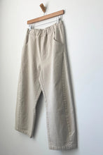Load image into Gallery viewer, LE BON SHOPPE - ARC PANTS NATUREL
