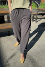 Load image into Gallery viewer, LE BON SHOPPE BALLOON PANTS - DARK LATE
